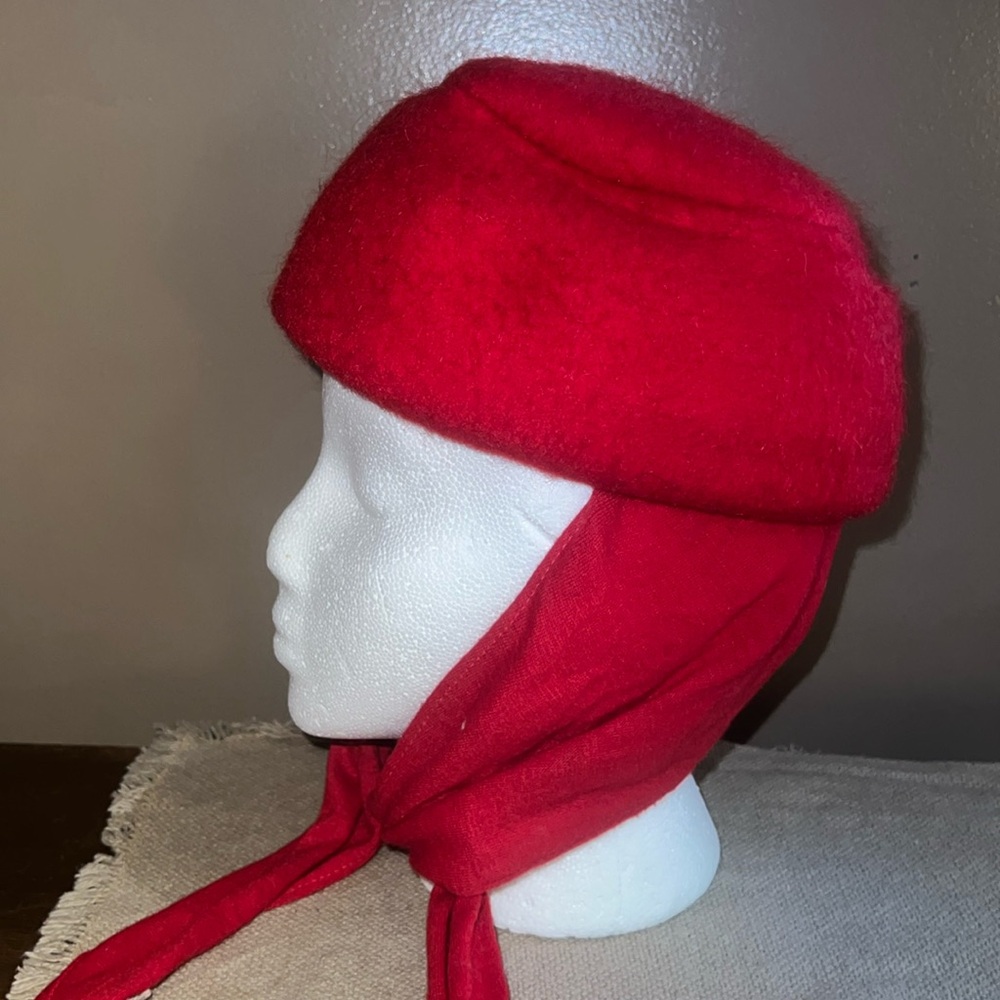 HP🎉🎉Vintage Melosoie Henry Pollack red wool, felt Union made hat